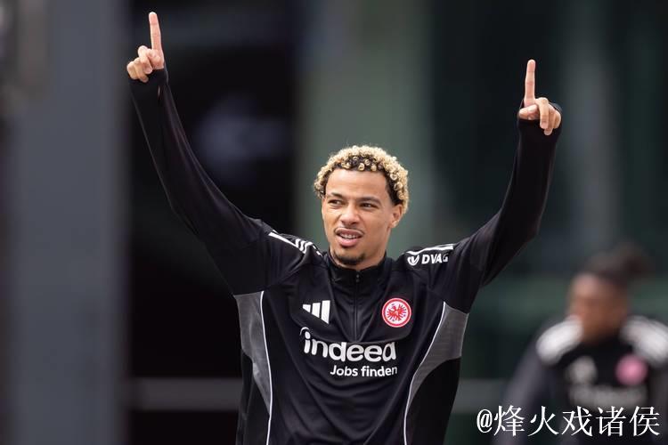 德天空:纽卡在和埃基蒂克的团队谈判,利物浦和曼联同样有意 德天空:纽卡在和埃基蒂克的团队谈判,利物浦和曼联同样有意